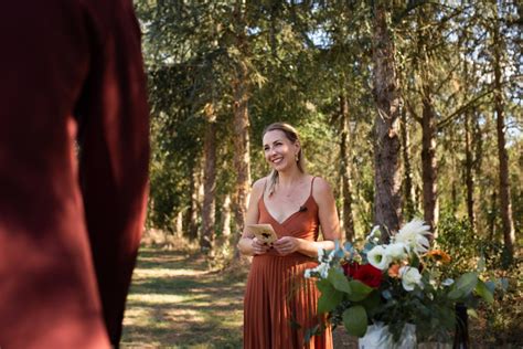 Officiant e s de cérémonie laïque La Mariée Enjouée