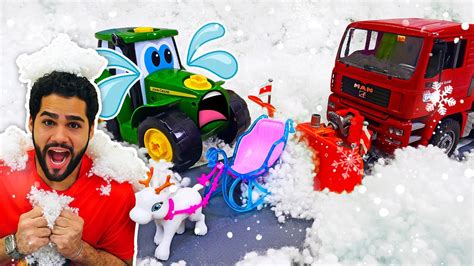 Trator John Deere Salva O Papai Noel Uma Aventura Na Neve Youtube