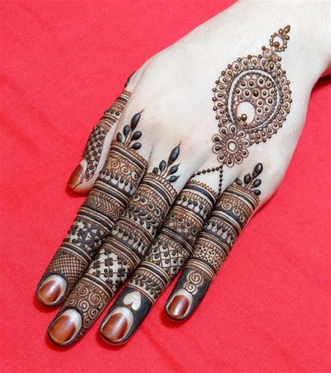 20 Stunning Yet Simple Arabic Mehndi Designs For Left Hand To Your Rescue When You Need To Be