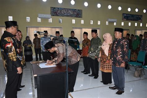 Orang Pegawai Kemenag Lombok Barat Dilantik Sebagai Kepala Kua Dan