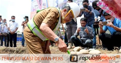 Mulai Dibangun Wali Kota Palopo Letakkan Batu Pertama Pembangunan