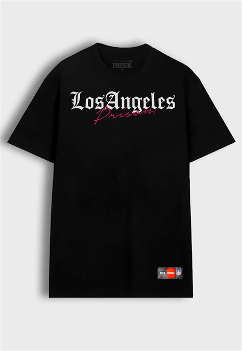 Camiseta Oversized Los Angeles Prison Estilo Urbano E Conforto Em