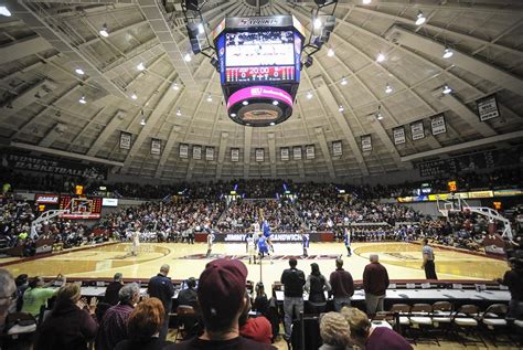 SIU announces Bryan Mullins as next Saluki Basketball coach | SIU | thesouthern.com