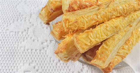 Resep Cheese Stick Puff Pastry Oleh Triana Sukamto Cookpad