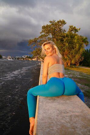 Slimthick Vic 002 00011 Porn Pic