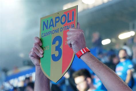 Vince Lo Scudetto Il Napoli Una Squadra Di Top Influencer Influenxer