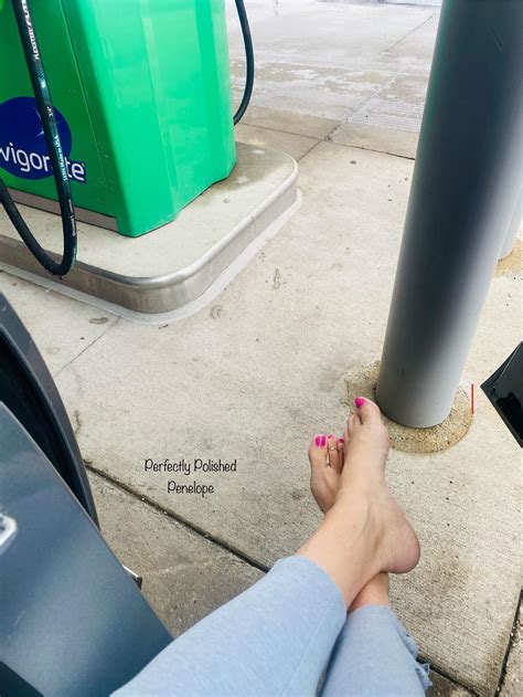 Dirty Gas Station Feet Rpublicfeetpics