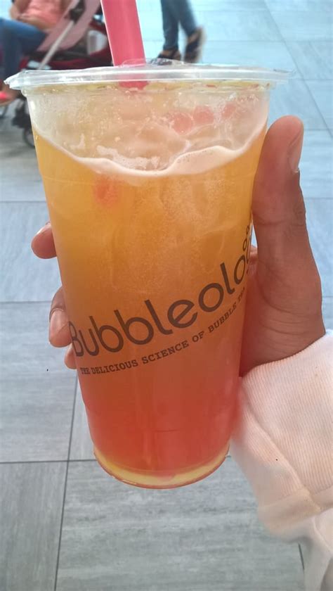 Strawberry Popping Boba Tea - Subarubaruk