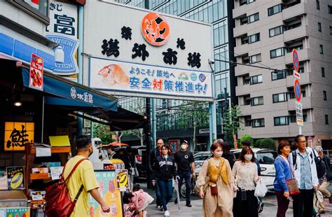 When in Tokyo: Everything I Ate at Tsukiji Outer Market, Former Site of ...