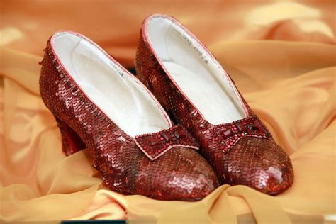 The Wizard Of Oz S Pair Of Ruby Slippers Worth Millions Stolen Entertainment