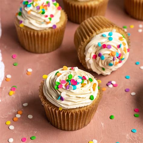 15 Amazing Vegan Cupcake Recipes Shortgirltallorder