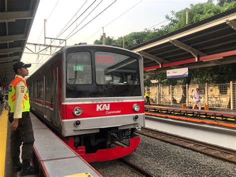 Cegah Pelecehan Seksual Di Gerbong Kereta Api Ini Langkah Kai Commuter