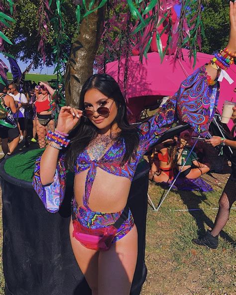 24 Cool EDM Festival Outfit Ideas with Styling Tips