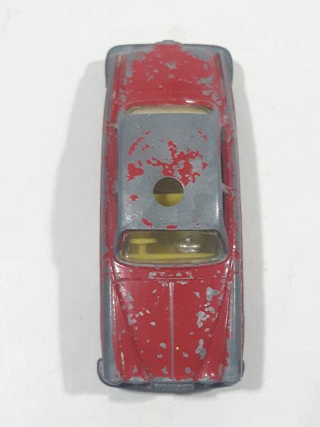 Vintage Husky Jaguar Mk 10 Fire Chief Red Die Cast Toy Car Vehicle