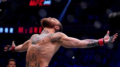 Conor Mcgregor Feiert Gelungenes Ufc Comeback Der Spiegel