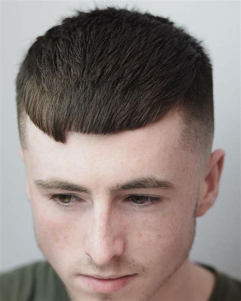 25+ asymmetrical haircut men - JaimeMunmair