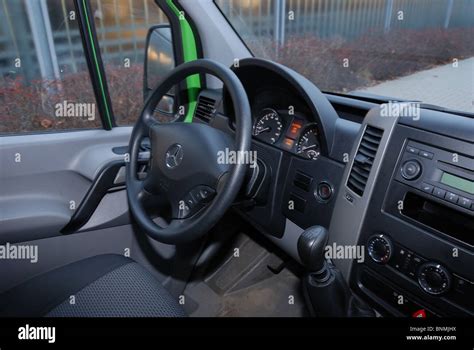 Mercedes Sprinter Dashboard Discount Purchase | www.pinnaxis.com