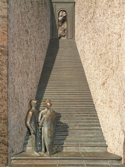 Kostenlose Foto Holz Mauer Monument Statue S Ule Menschlich