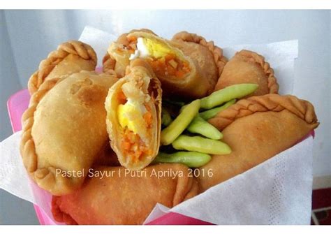 Resep Pastel Sayur Renyah Oleh Putri Aprilya Cookpad