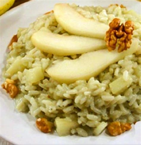 Risoto de gorgonzola pera e nozes Culinária direto da Itália