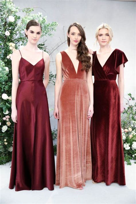 The Top 5 Bridesmaid Dress Trends To Know For 2022 Weddings Velvet