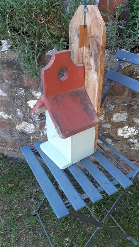 Reclaimed Roof Tile Birdhouse – Garden Treasures