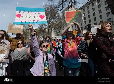 Grupos Lgbtq Fotograf As E Im Genes De Alta Resoluci N Alamy