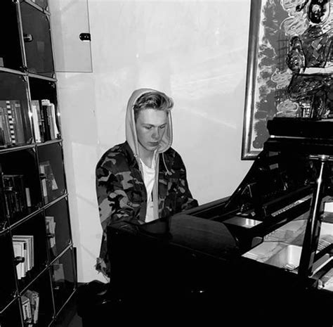 Darko | Tracklib.com