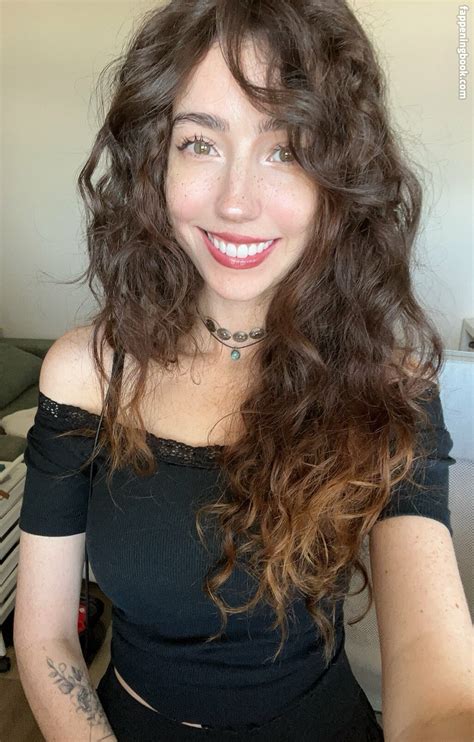 Breebunn Bunnbree Nude The Fappening Photo 9177645 FappeningBook