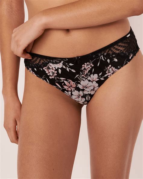 Women S Panties And Underwear La Vie En Rose