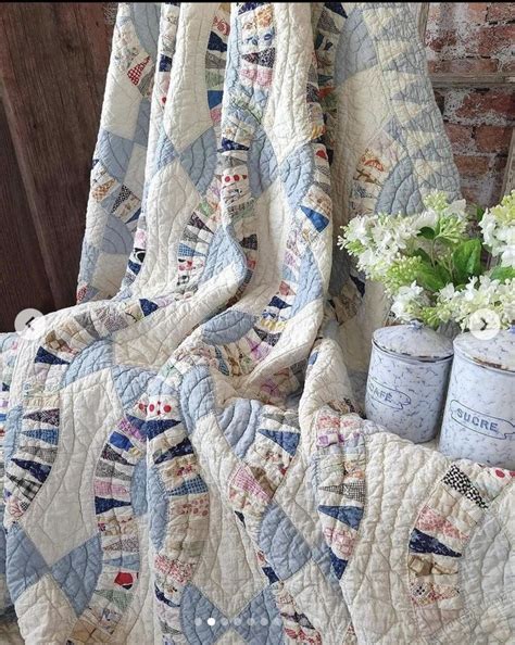 Pin By Becky Johnson On Sewing In Quilt Inspiration Quilts Sewing