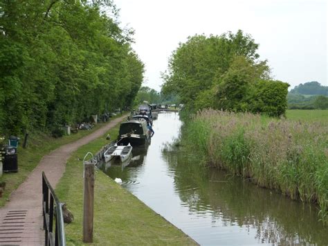 Narrowboat Debdale: Droitwich Canal