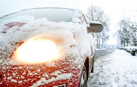 Driving In The Snow: How To Drive Safely - Treads