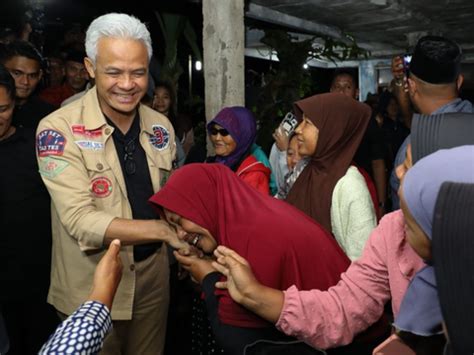 Momen Ganjar Menginap Di Rumah Warga Lereng Gunung Lawu Daerah