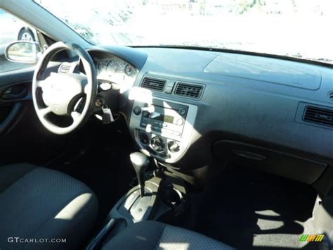 Liquid Grey Metallic Ford Focus Zx Se Coupe Photo