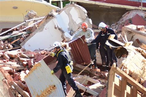 Tragedia Y Derrumbe En Villa Gesell Confirman Un Fallecido Una Mujer