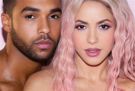 Shakira Y Las Sensuales Fotos Que Subi Junto Al Actor Lucien Laviscount