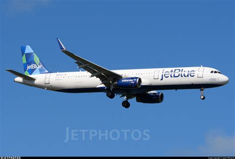 N974JT Airbus A321 231 JetBlue Airways Julian Mittnacht JetPhotos