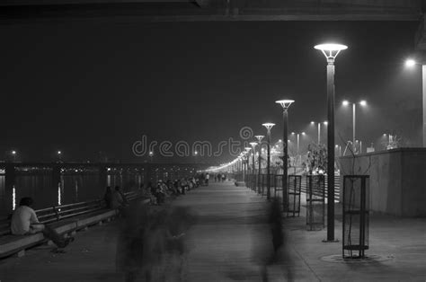 Night View at Riverfront Walkway, Ahmedabad, India Editorial Photo ...