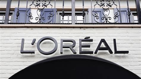 Kosmetikriesen L'Oreal und Revlon: Tausende Klagen wegen möglicherweise ...