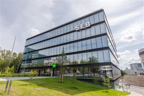 Reinvest Acquires Seb Bank Headquarters In Vilnius Reinvest