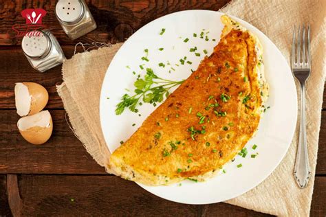 Luftiges Käse Omelette zum Keto Frühstück salala de