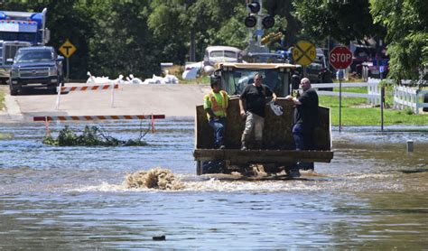 Record Flooding Inundates Northwest Iowa Prompts Evacuations Isolates