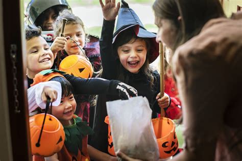 Skandaliczny Art Na Halloween Spraw Zajmuje Si Policja Strefa