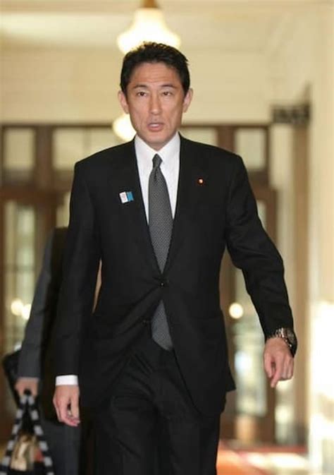 【顔画像】岸田文雄首相のメガネなし姿がまさかのイケメン！その衝撃のビジュアルとは？ Newstrendz