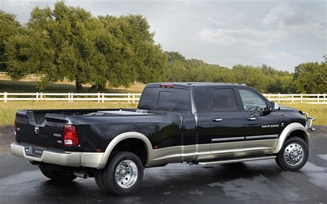 Dodge Ram 5500 4x4 Long Hauler Concept Con Doble Rueda Trasera De 2011