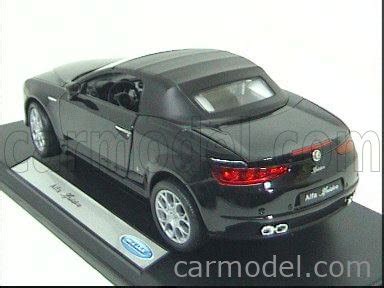 WELLY 18007HW Scale 1 18 ALFA ROMEO SPIDER 2006 SOFT TOP BLACK