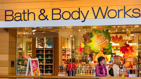 How Bath Body Works Became America S Biggest Mall Beauty Brand Racked