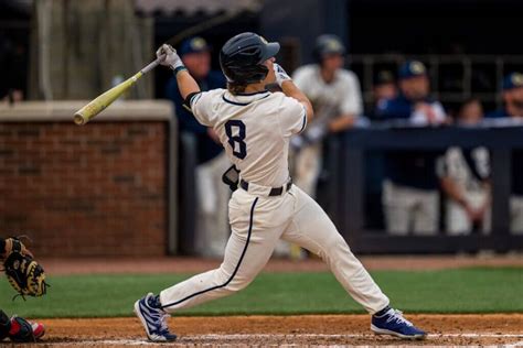 College Baseball In Review Theres A New Slugger In Town Georgia