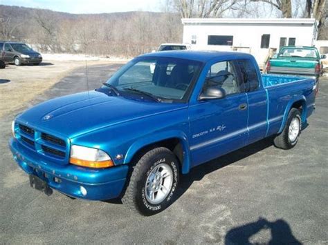 Sell Used 1999 Dodge Dakota R T In North Freedom Wisconsin United States